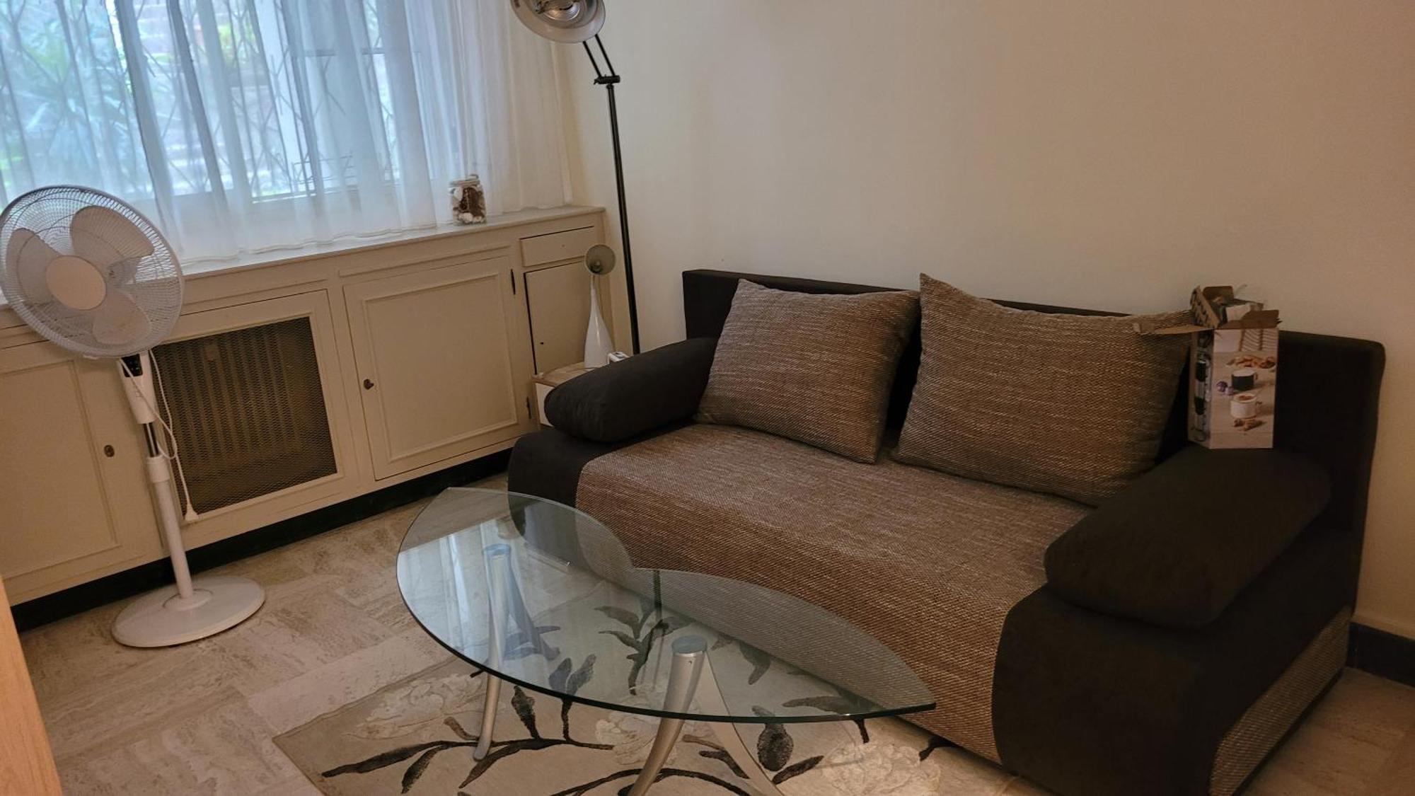Studio Cannes Luaran gambar